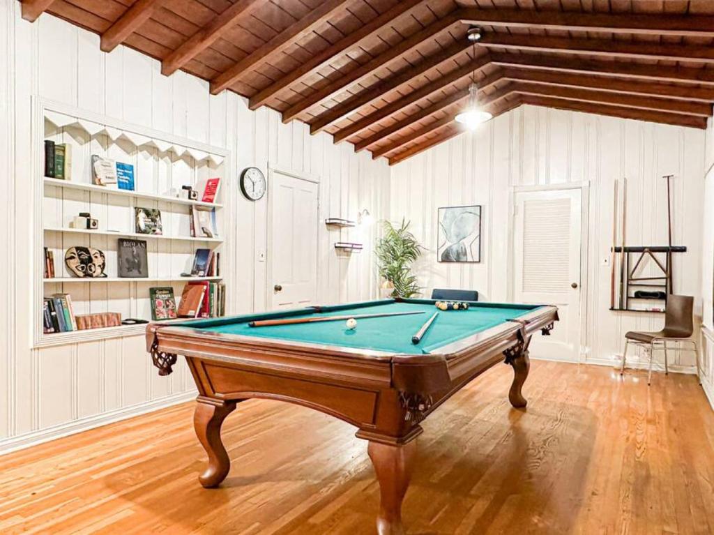 a room with a pool table in it at Stylish 4BR House Near UCLA - WIL - Bre in Los Angeles