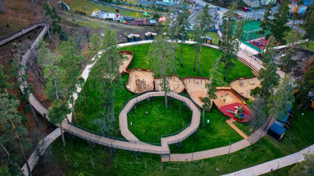 Letecký snímek ubytování Villa Bakuriani