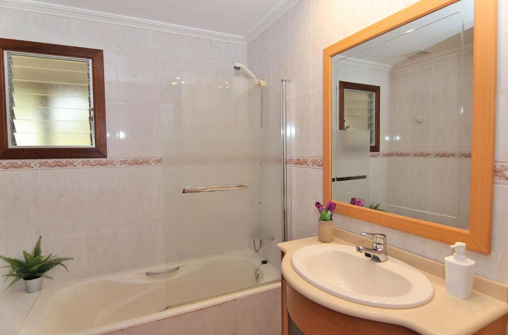 Koupelna v ubytování 126 Finca Son Tresco ETV4382 by Mallorca Charme