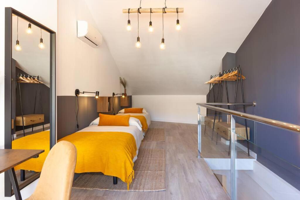Postel nebo postele na pokoji v ubytování Duplex with terrace near Bcn