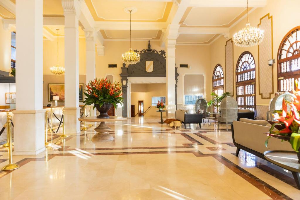 Vstupní hala nebo recepce v ubytování Hotel Caribe by Faranda Grand, a member of Radisson Individuals