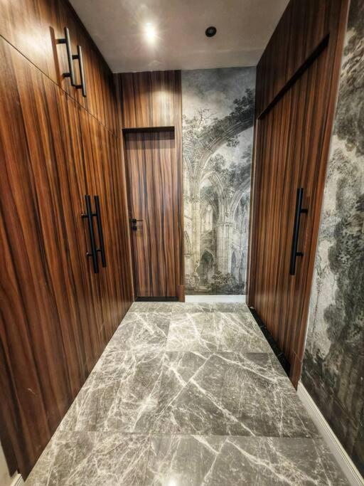 Fotografie z fotogalerie ubytování Super Luxury Apartment - Gated Community v Káhiře