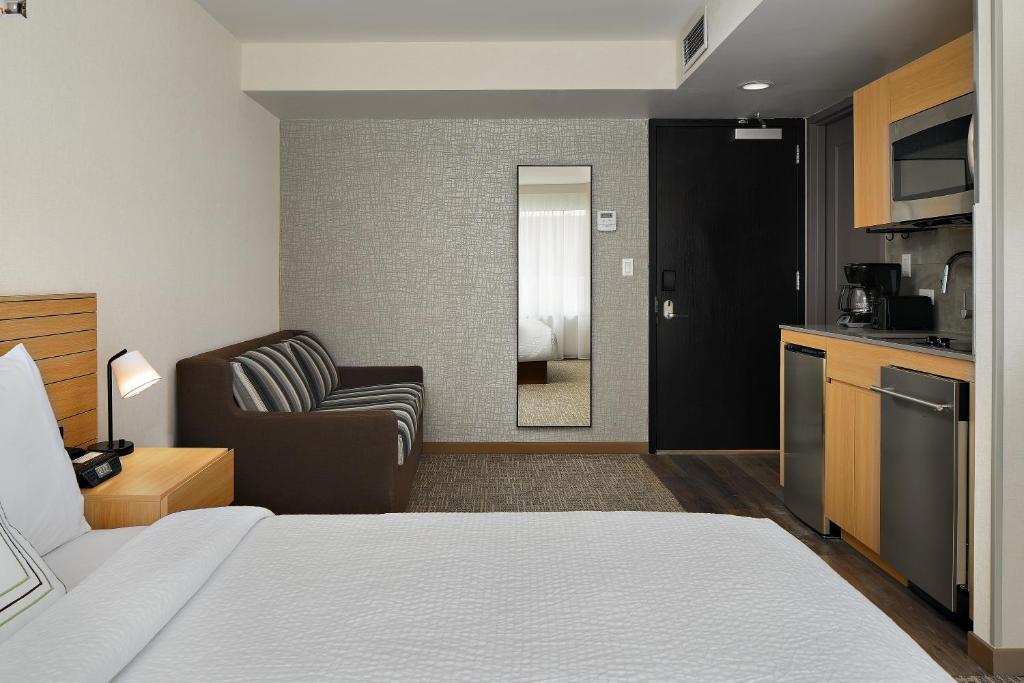 TownePlace Suites by Marriott New York Manhattan/Times Square - 
