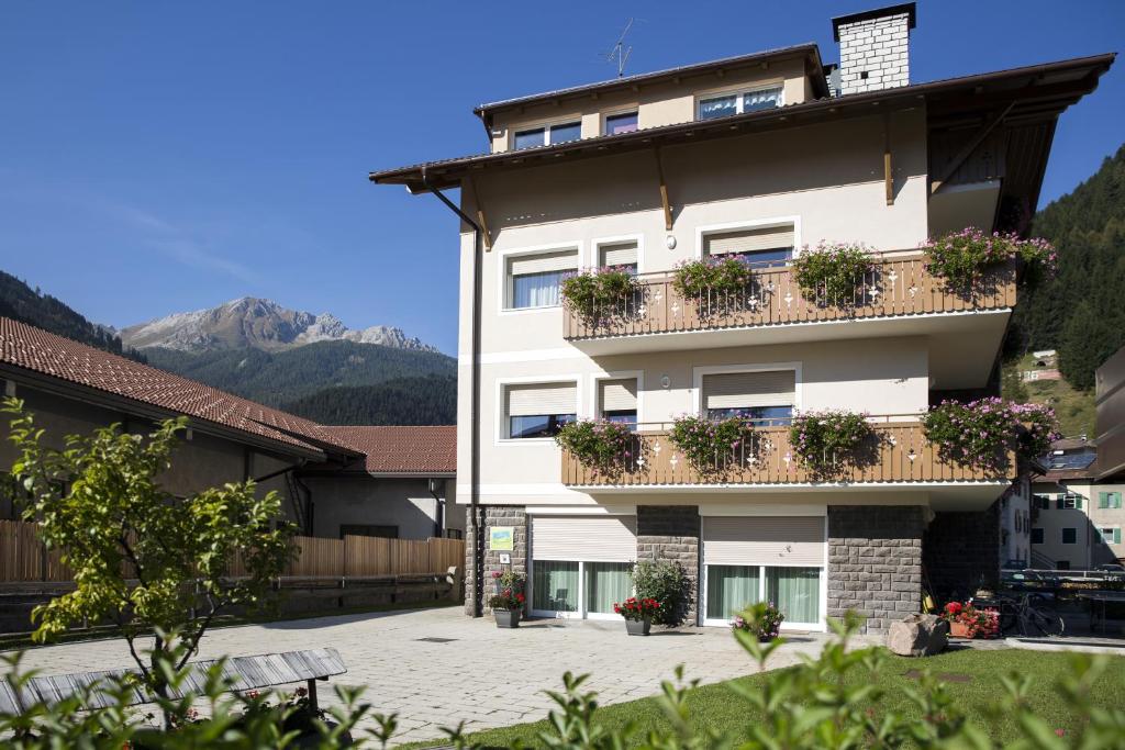 Appartamento Rose Di Bosco (Italien Predazzo) - Booking.com