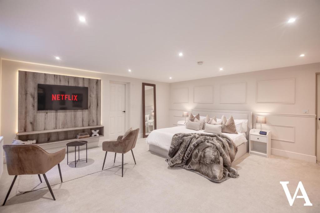 Postel nebo postele na pokoji v ubytování Velvet Apartments - 10 Park Square East