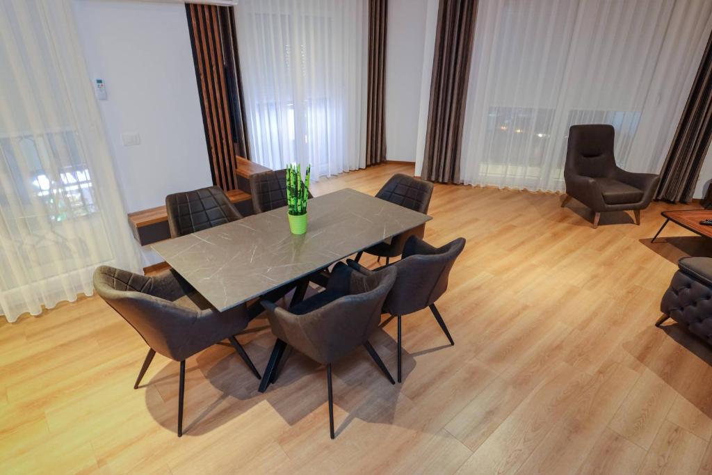 Hotel Apartments Ardi & Lala - Appartement Met 2 Slaapkamers