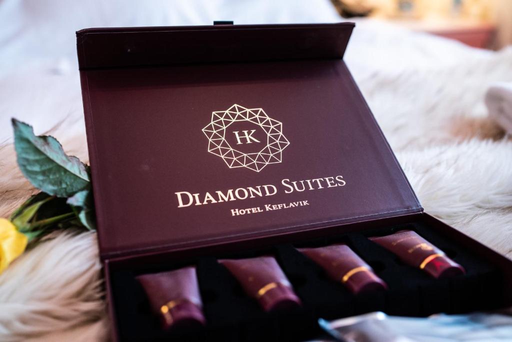 Certifikát, hodnocení, plakát nebo jiný dokument vystavený v ubytování Diamond Suites by Reykjavik Keflavik Airport