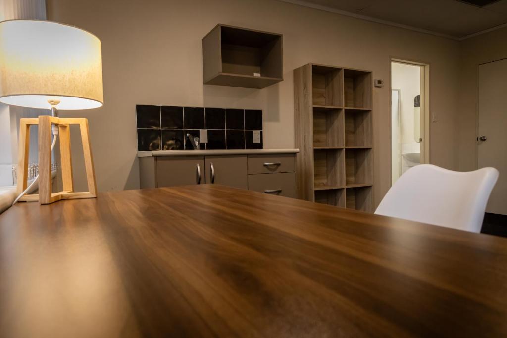 Kuchyň nebo kuchyňský kout v ubytování Choice Backpackers