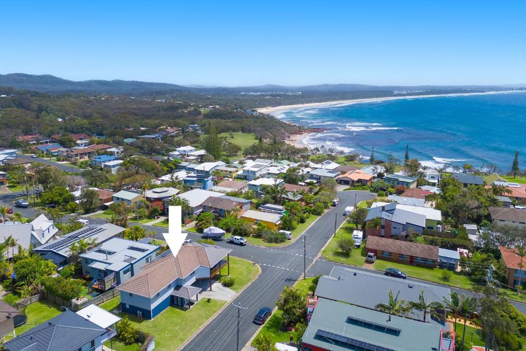 an aerial view of a small town next to the ocean at Topviews 15 Second Av BH in Bonny Hills