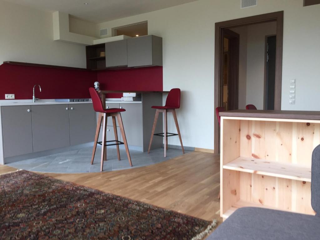 Steinegger Eppan - Two-Bedroom Apartment With Terrace