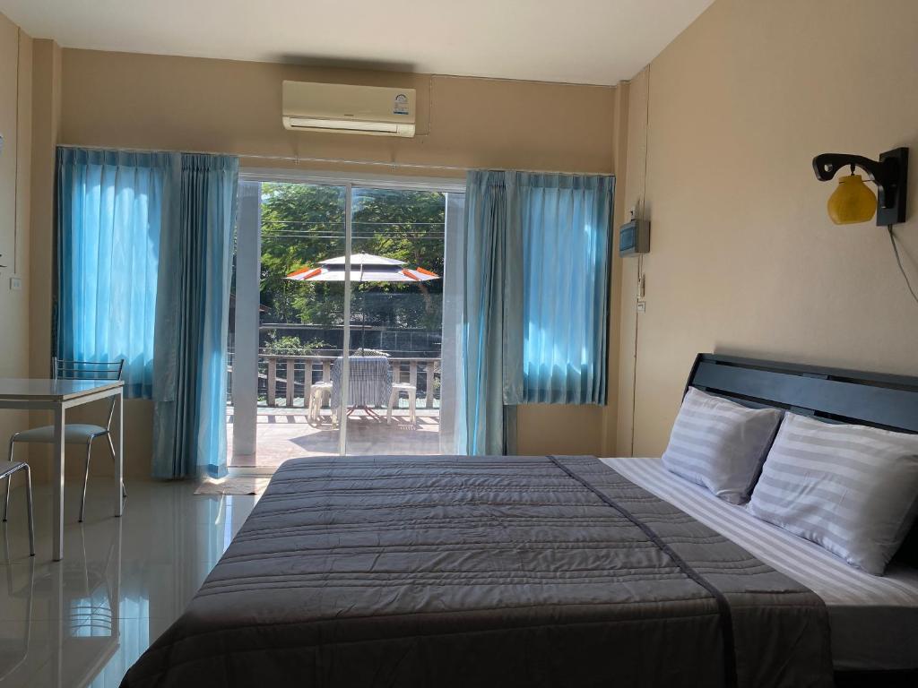 Bamboo gold Houses - 1