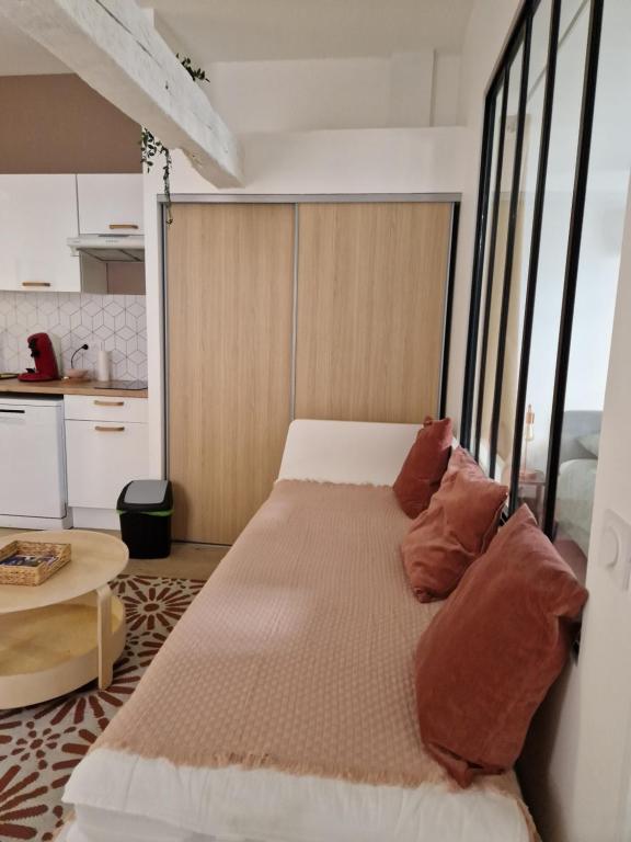 Cama ou camas em um quarto em AP2 37 m2 Hyper-Centre