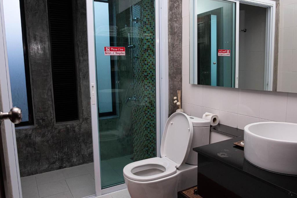 Koupelna v ubytování Victoria Cliff Hotel & Resort, Kawthaung