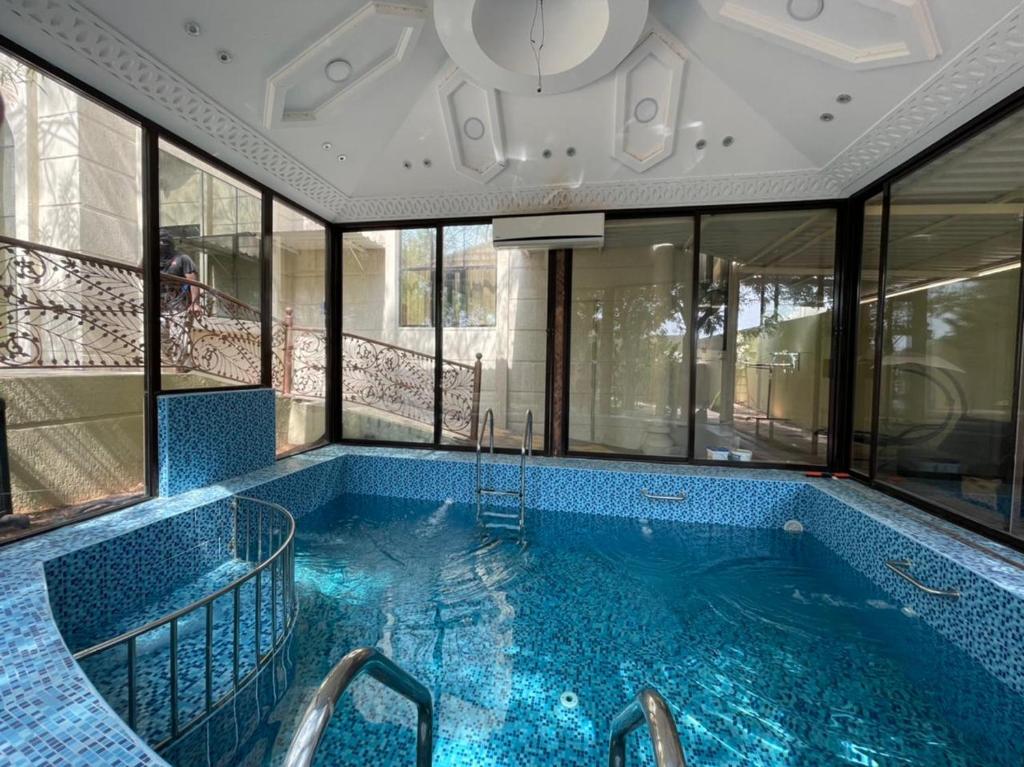 Bazén v ubytování Villa With Private Swimming Pool nebo v jeho okolí