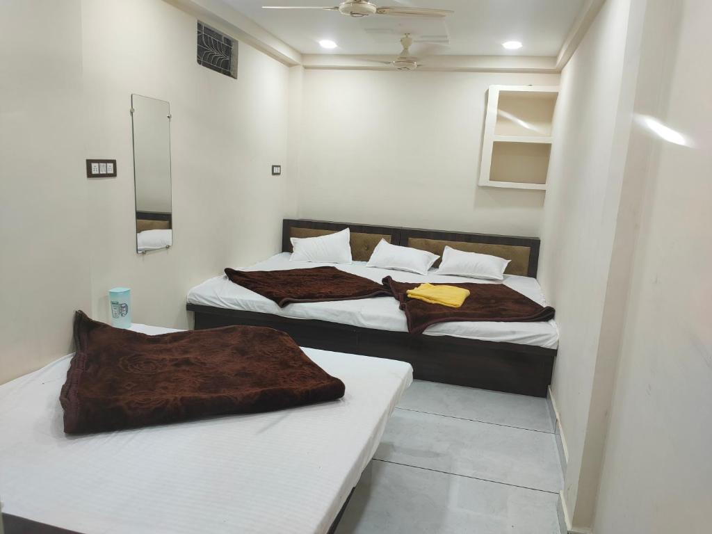 Hotel Madhuram by starvilla