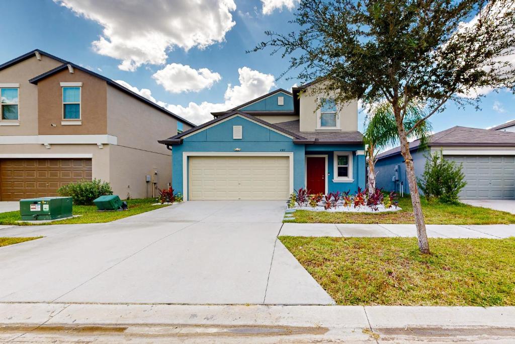 Gallery image of Pond View Place in Sun City Center
