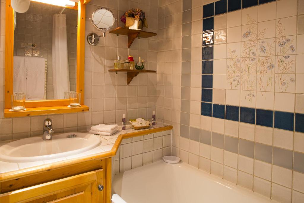 L'Auberge du Choucas - Double Room - First Floor