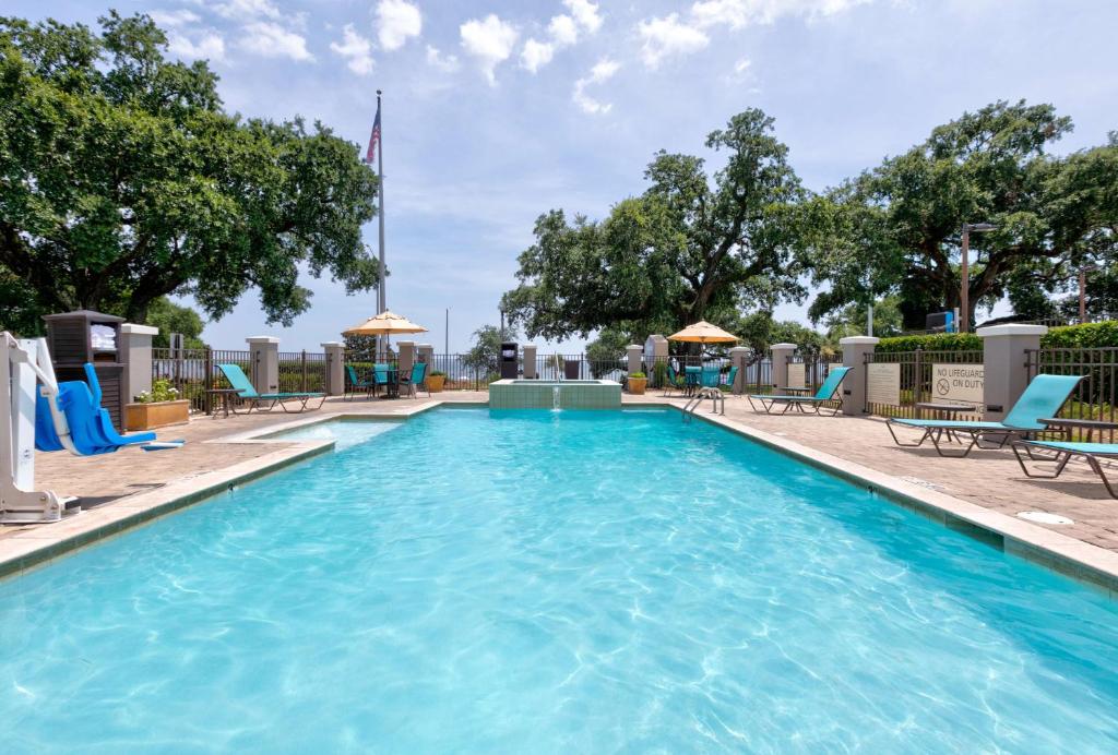 Hampton Inn Biloxi Beach Boulevard photo