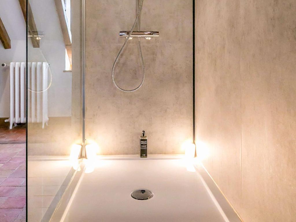 Koupelna v ubytování ibis Styles Dijon Sud Domaine De Beauregard 21600 Longvic