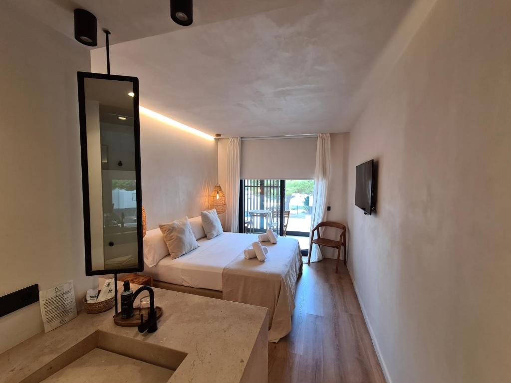 S´Estancia Suites - 9