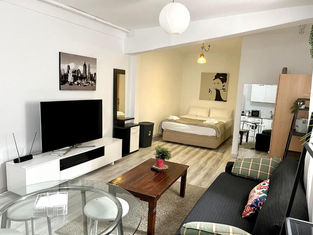 Fotografie z fotogalerie ubytování Algaba 28 estudio san Isidro-Oporto-Vistalege v destinaci Madrid