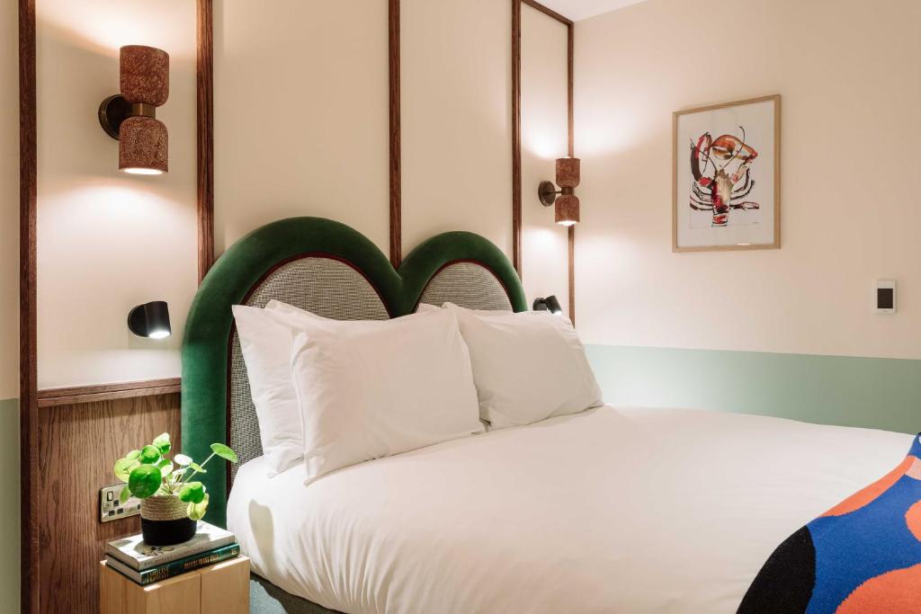 room2 Belfast Hometel - Resim 43