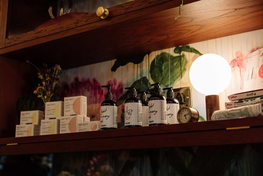 room2 Belfast Hometel - Resim 34