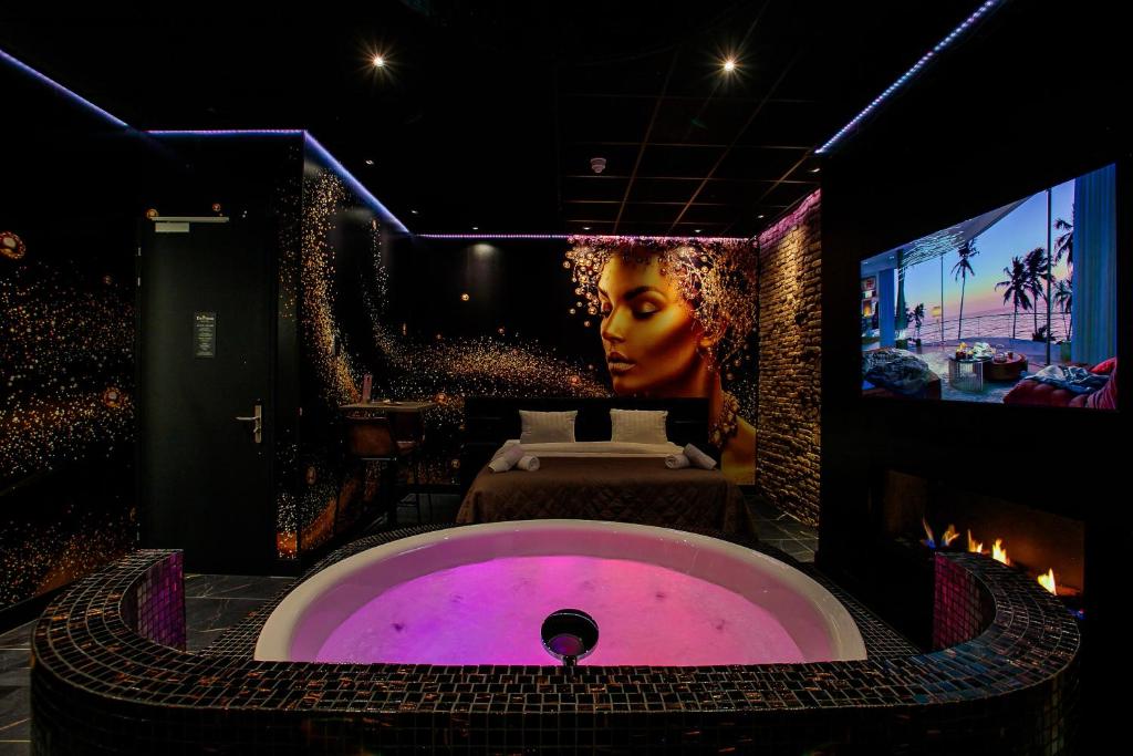 City Spa Nijmegen - 带水疗浴室的套房