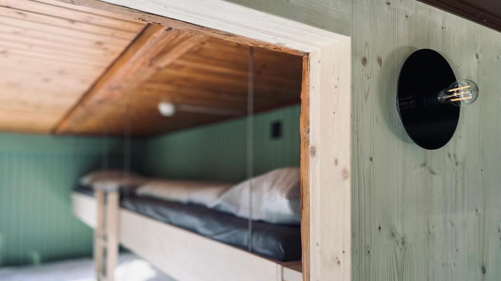 Postel nebo postele na pokoji v ubytování Hotel Alpina Einhorn - Self-Check-In