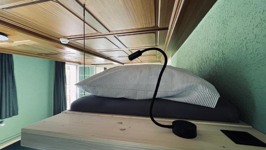 Postel nebo postele na pokoji v ubytování Hotel Alpina Einhorn - Self-Check-In