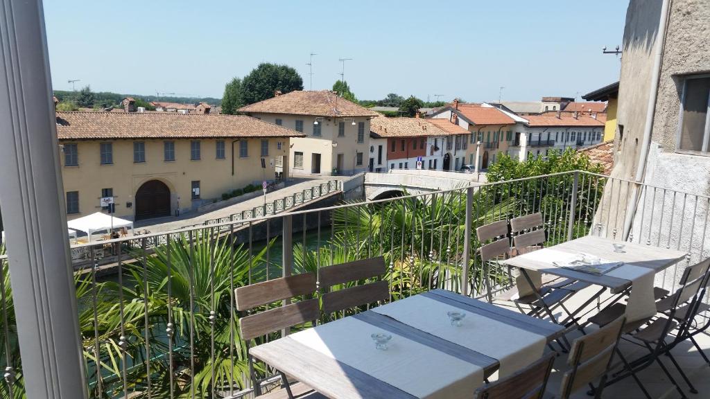 Balkón alebo terasa v ubytovaní La Corte sul Naviglio