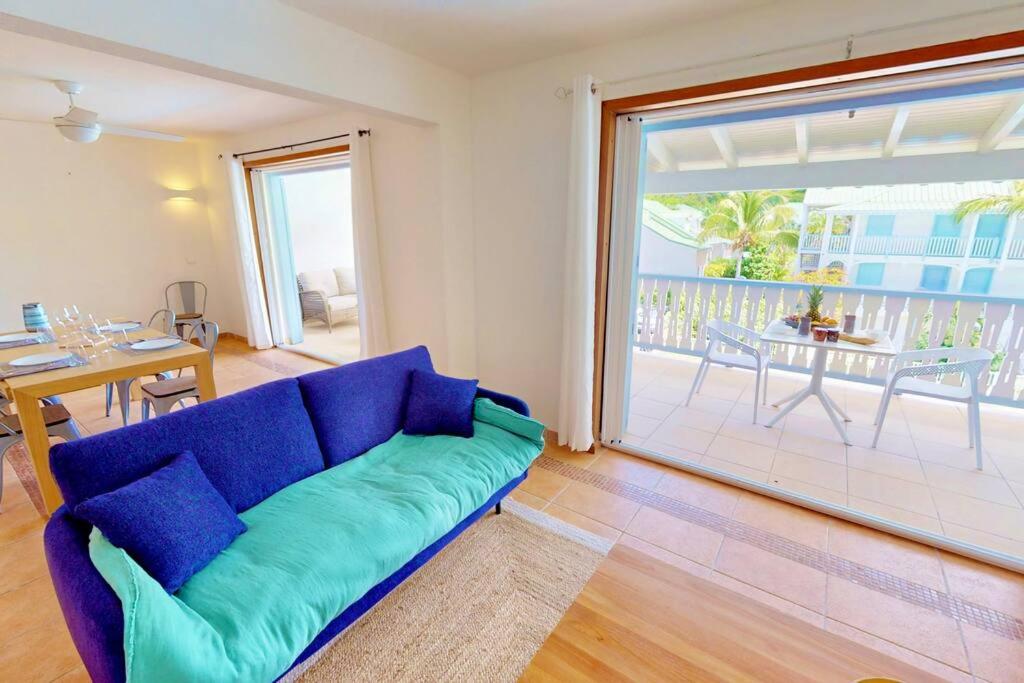 Posezení v ubytování Anse Marcel Blue Booby 2BD