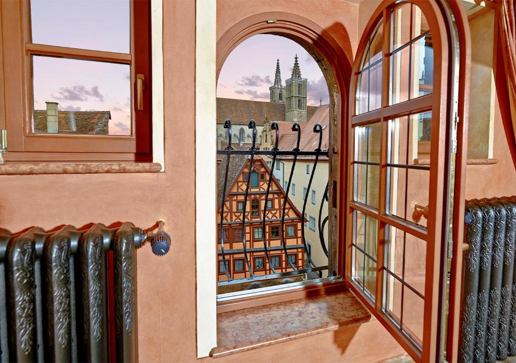 Balkón nebo terasa v ubytování Historik Hotel Gotisches Haus garni