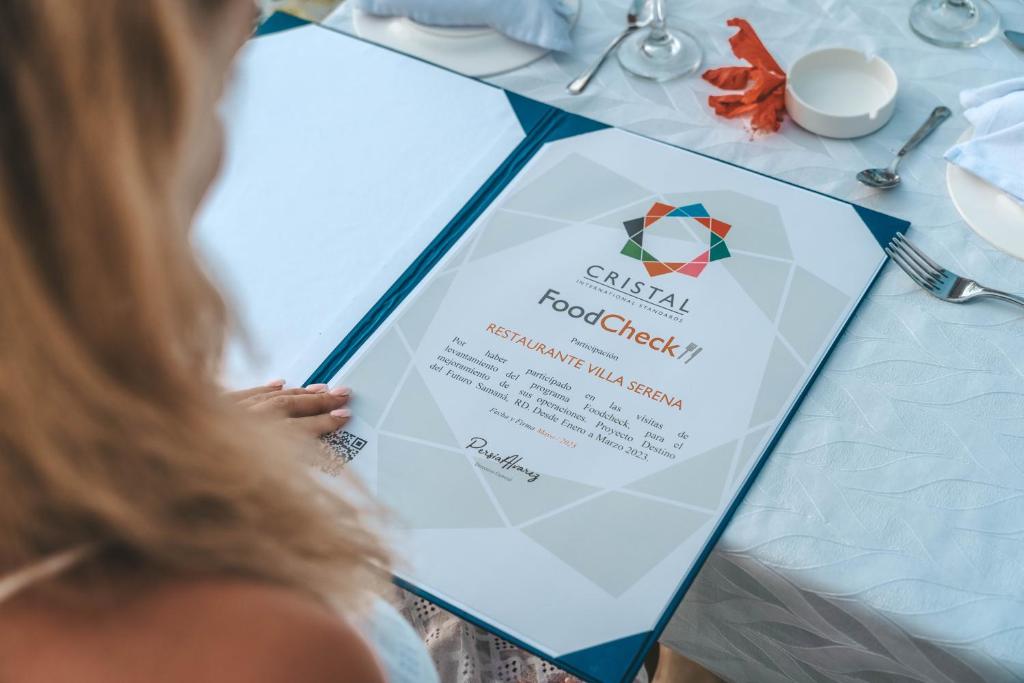 Certifikát, hodnocení, plakát nebo jiný dokument vystavený v ubytování Hotel Villa Serena