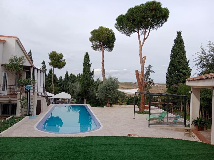 Bazén v ubytování Alojamiento con piscina a 10 minutos de Puy du Fou Toledo nebo v jeho okolí