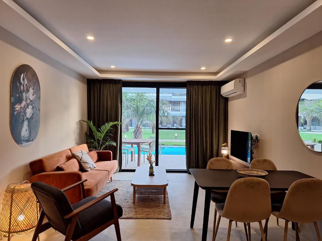Kololi Sands Apartments - Appartement D'une Chambre Avec Vue Sur La Piscine