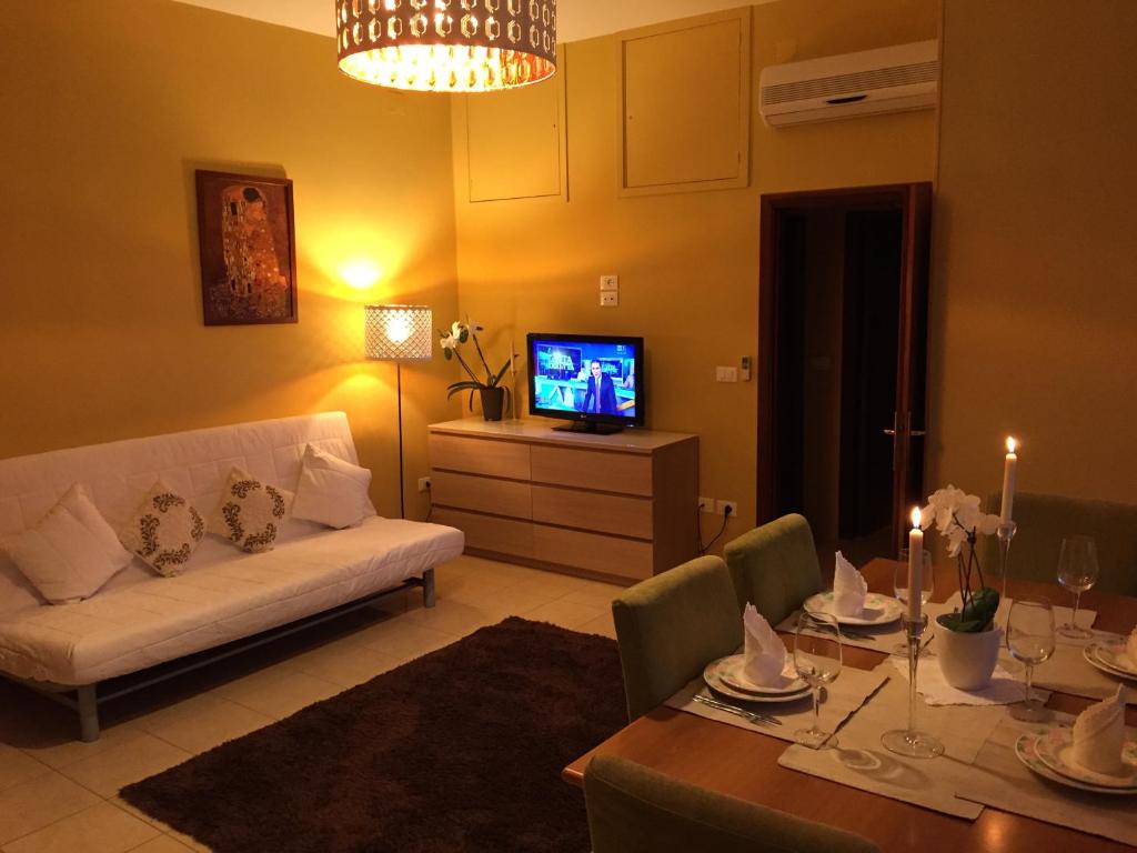 TV a/nebo společenská místnost v ubytování Holiday Dreams