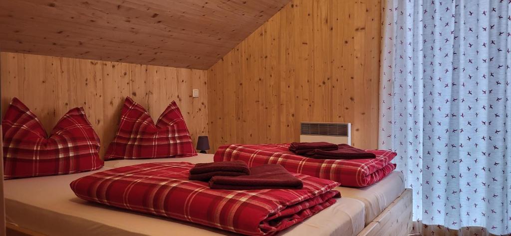 Postel nebo postele na pokoji v ubytování PAAL 162 - Tolle Aussicht, 2 Terasssen, Großes Grundstück