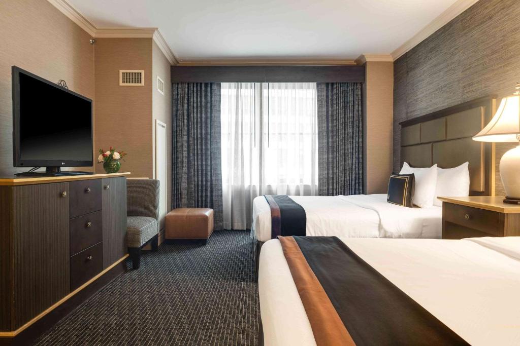The Whitehall Hotel - BW Premier Collection - Queen Rooms With Two Queen Beds - Non-Smoking
