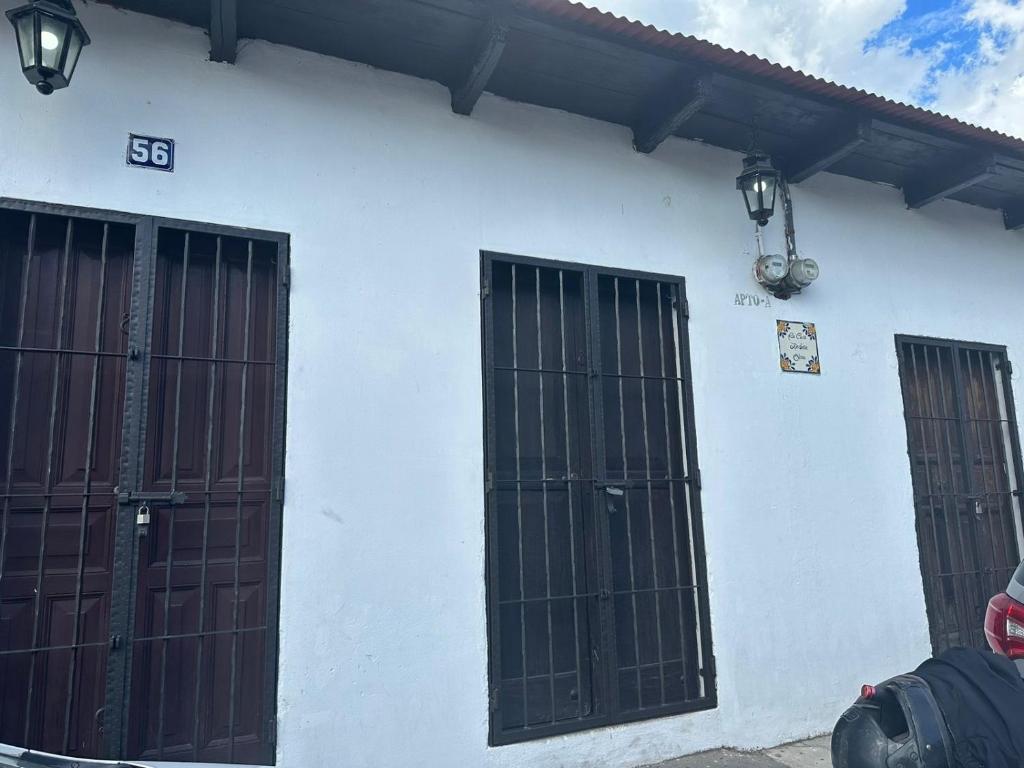 Hotel El Amigo Antigua #2 - Housity