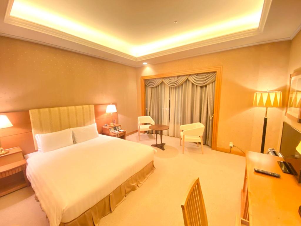 Postel nebo postele na pokoji v ubytování Smile Hotel Tokyo Nishikasai