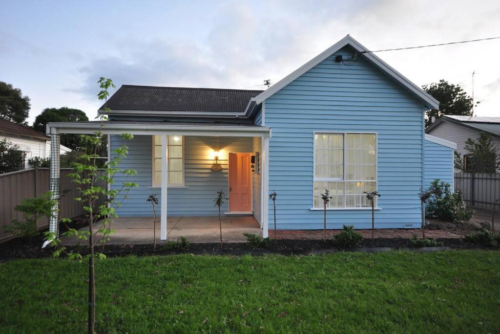 Blue Wren Cottage, Moyhu (updated prices 2024)