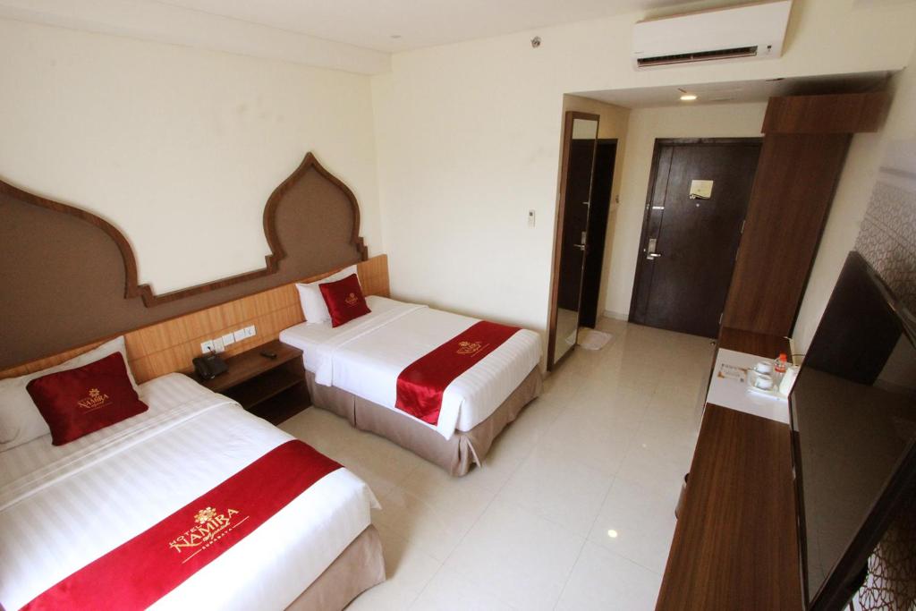 Namira Syariah Hotel Surabaya - Superior Double Or Twin Room With City View