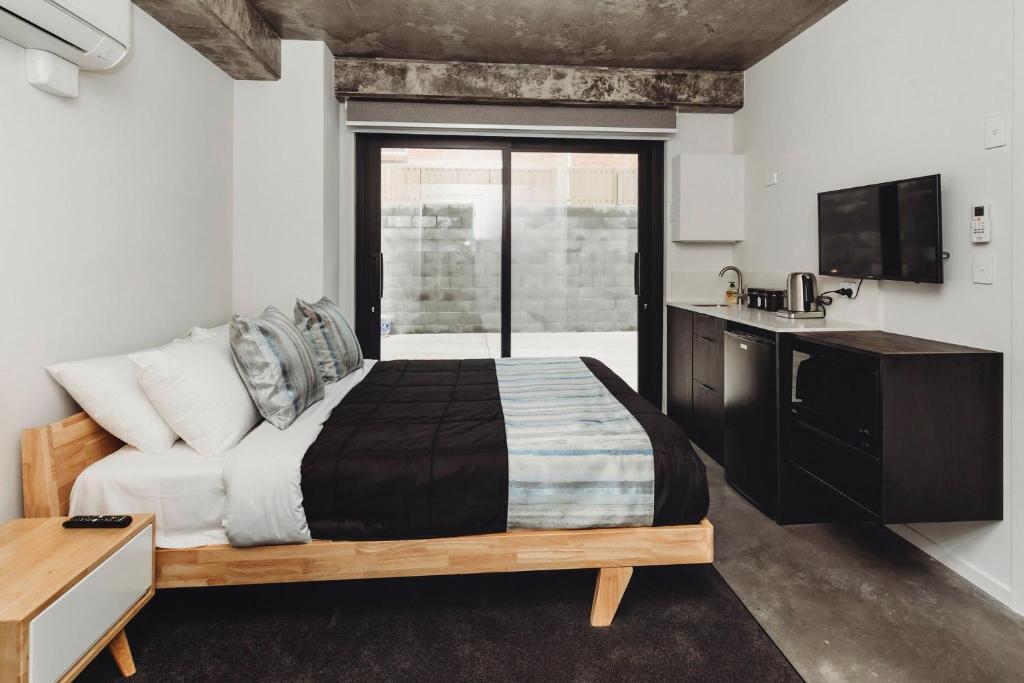 One 50 Molesworth Studio Ground Level - Hizvo
