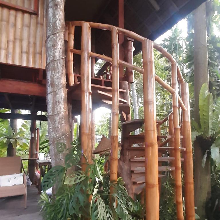 Zahrada ubytování Dumaguete Oasis Treehouse, near airport and mall