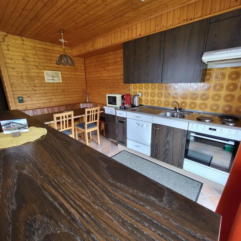 Kuchyň nebo kuchyňský kout v ubytování Fortuna