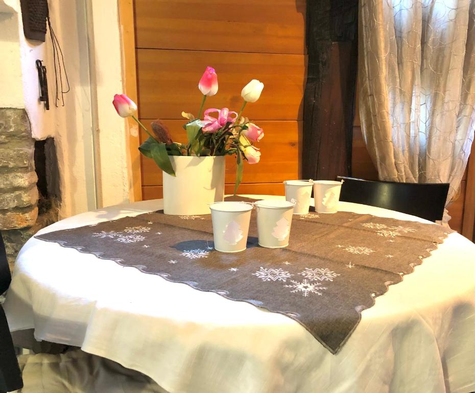 Zdjęcie z galerii obiektu Appartamento Country House Menaggio w mieście Menaggio