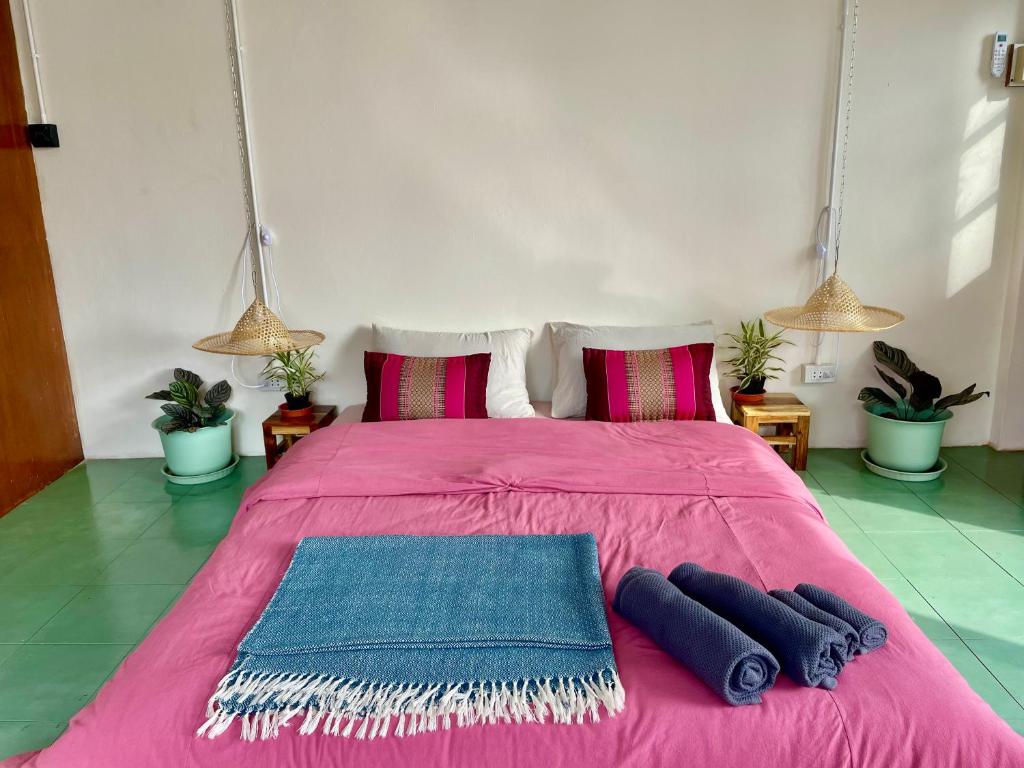 Baan KhaoSoi - Private room in a rooftop hostel 4th floor - Habitación Doble