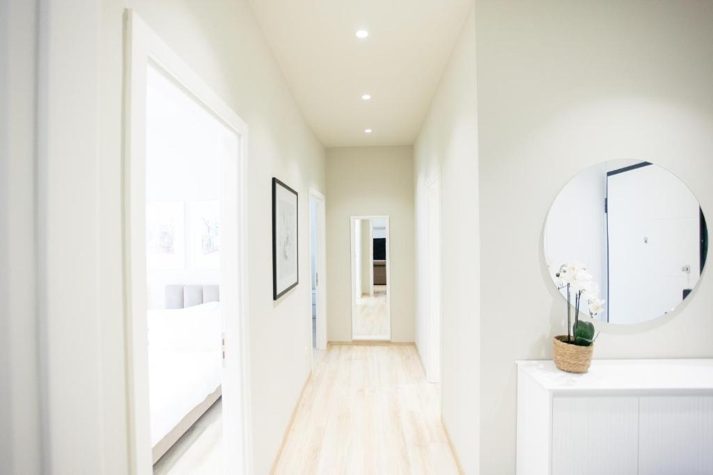 Lake Drive Rooms & Apartments - Image 9