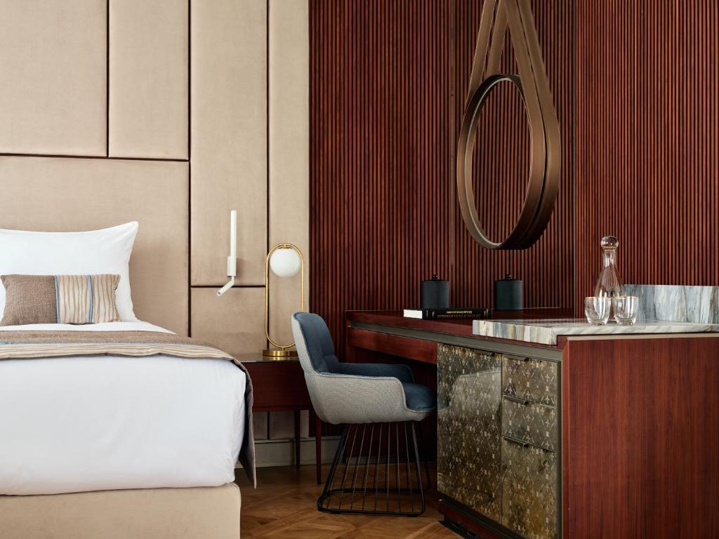 
Moderno Classic Room
